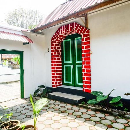 Reddoorz Syariah @ Ndalem Kembang Sore Yogyakarta Esterno foto