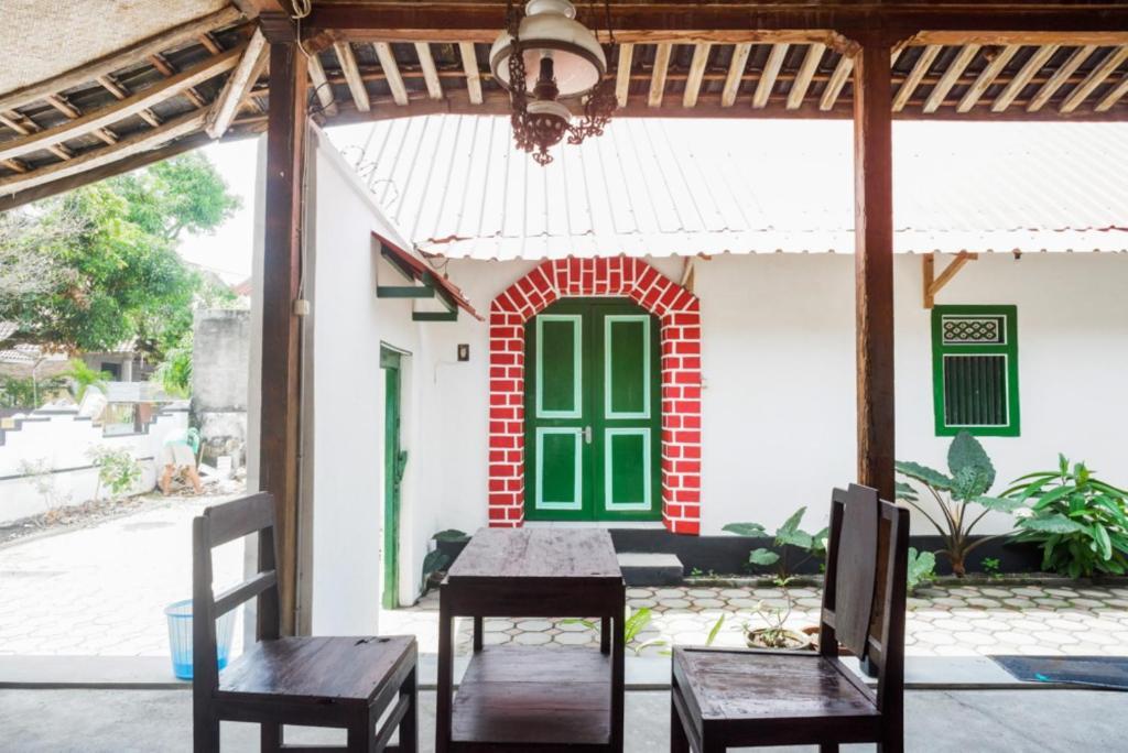 Reddoorz Syariah @ Ndalem Kembang Sore Yogyakarta Esterno foto